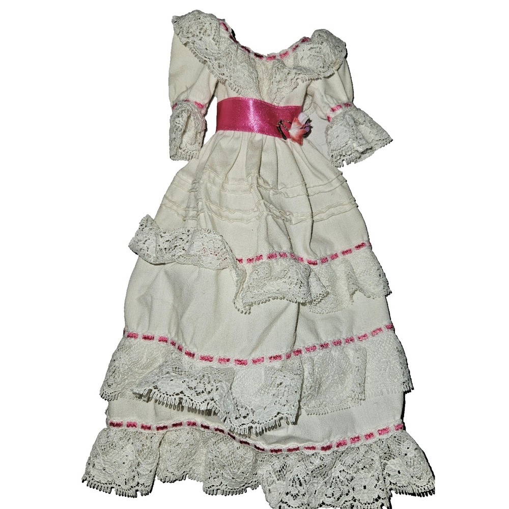 Mattel Barbie Dolls of the World Puerto Rican Dress